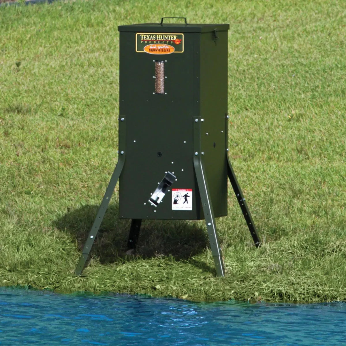 Electric Fish Feeder For Pond by Texas Hunter with automatic programmable feeding and clog-free performance.