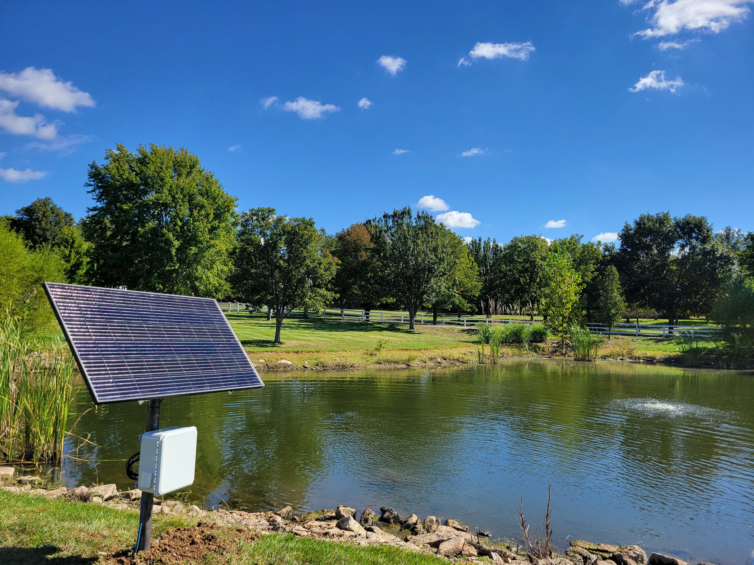 Solar Pond Aerator | NitroAir | 3.4 CFM | Pole Mount