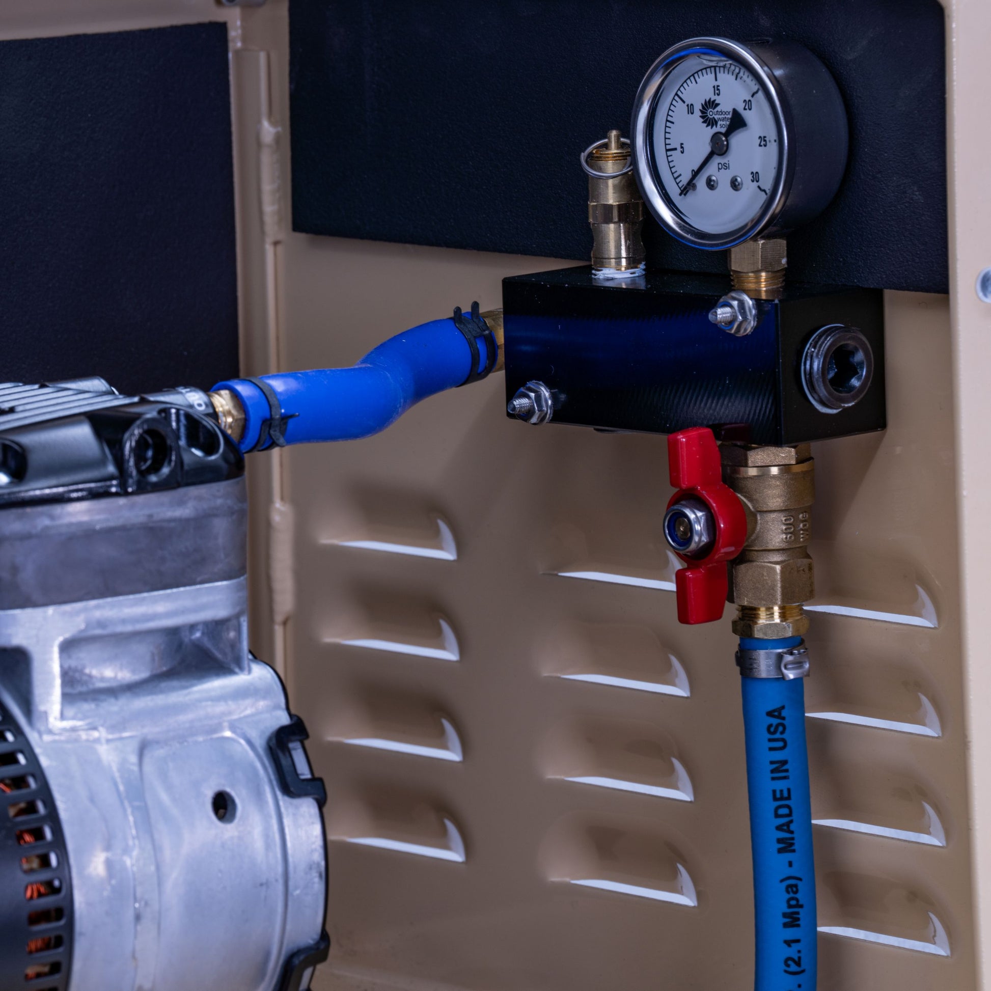 Pond Aerator Bubbler with AerMaster Pro 1/2HP compressor, aluminum cabinet, and weighted airline for deep pond aeration up to 2.5 acres