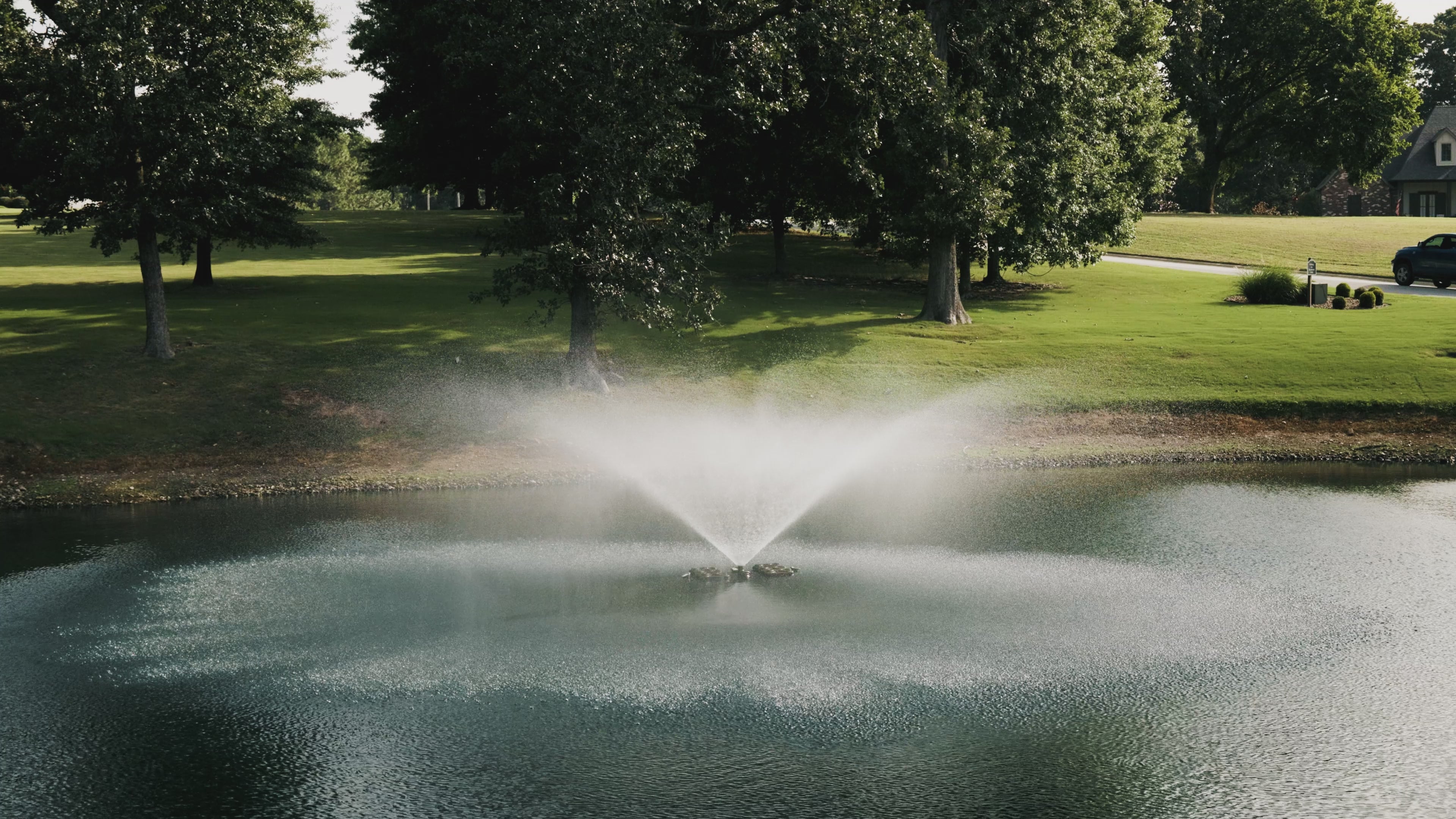 Load video: Floating Pond Fountain | OzarkJet | 5HP-7.5HP | Resort Quality Displays